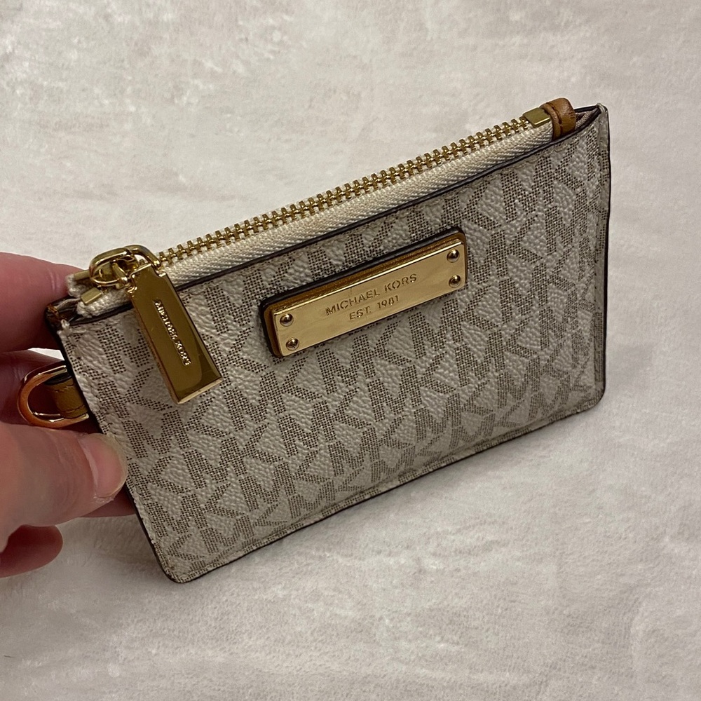 Michael Kors Small Wallet in cream - Picture 4 of 4
